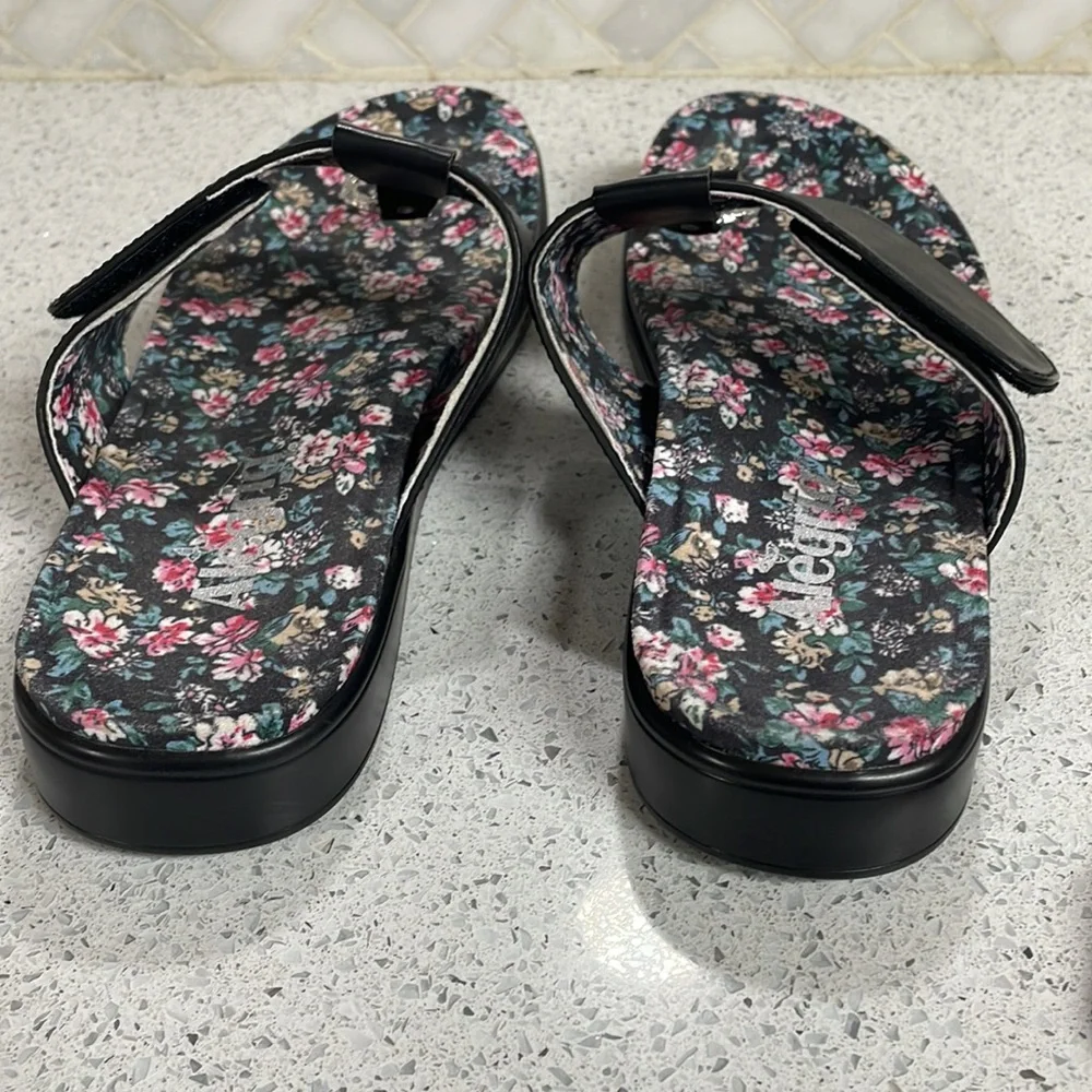 Algeria Moxi Enchanting Thong Sandal - Picture 6 of 11